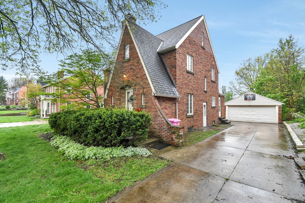 356 Townview Circle North, Mansfield, Ohio 44907, 4 Bedrooms Bedrooms, ,3 BathroomsBathrooms,Residential,For Sale,Townview Circle North,9073237 356 Townview Circle North, Mansfield, Ohio 44907, 4 Bedrooms Bedrooms, ,3 BathroomsBathrooms,Residential,For Sale,Townview Circle North,9073237