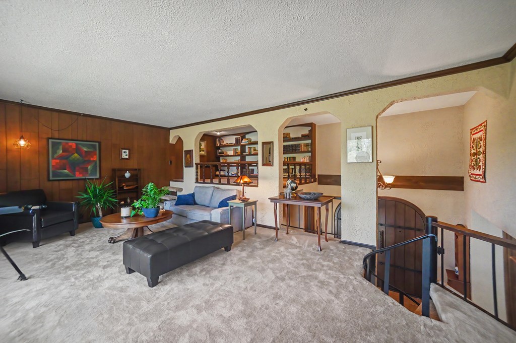 2884 Clearview Drive, Lexington, Ohio 44904, 4 Bedrooms Bedrooms, ,2 BathroomsBathrooms,Residential,For Sale,Clearview Drive,9073250