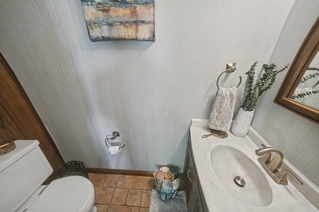 2884 Clearview Drive, Lexington, Ohio 44904, 4 Bedrooms Bedrooms, ,2 BathroomsBathrooms,Residential,For Sale,Clearview Drive,9073250