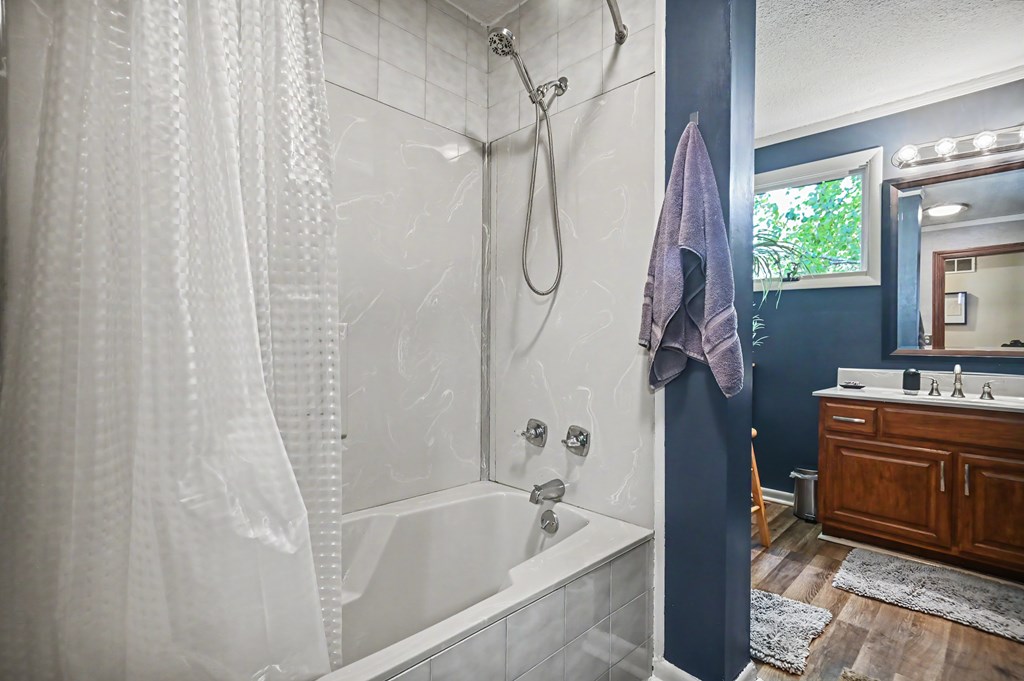 2884 Clearview Drive, Lexington, Ohio 44904, 4 Bedrooms Bedrooms, ,2 BathroomsBathrooms,Residential,For Sale,Clearview Drive,9073250