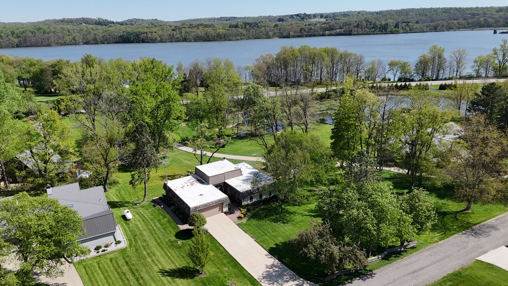 2884 Clearview Drive, Lexington, Ohio 44904, 4 Bedrooms Bedrooms, ,2 BathroomsBathrooms,Residential,For Sale,Clearview Drive,9073250