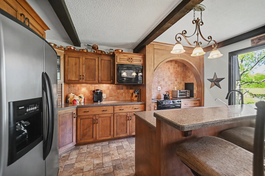 2884 Clearview Drive, Lexington, Ohio 44904, 4 Bedrooms Bedrooms, ,2 BathroomsBathrooms,Residential,For Sale,Clearview Drive,9073250