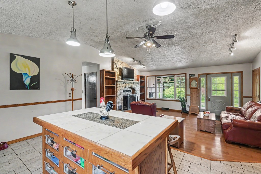 725 Hoover Road, Mansfield, Ohio 44905, 3 Bedrooms Bedrooms, ,3 BathroomsBathrooms,Residential,For Sale,Hoover Road,9073277