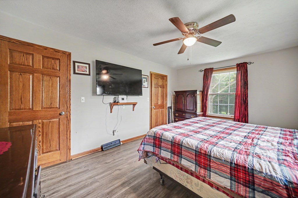 725 Hoover Road, Mansfield, Ohio 44905, 3 Bedrooms Bedrooms, ,3 BathroomsBathrooms,Residential,For Sale,Hoover Road,9073277