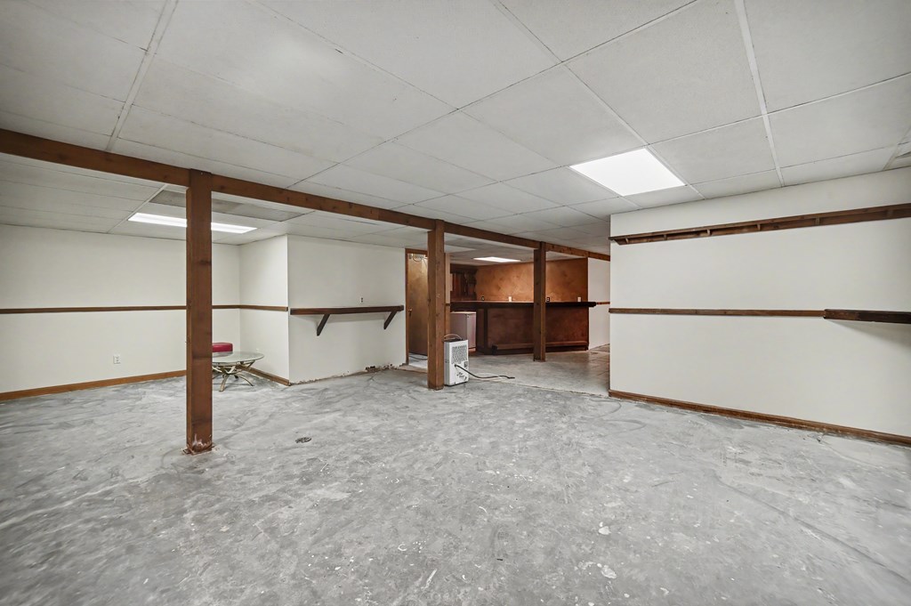725 Hoover Road, Mansfield, Ohio 44905, 3 Bedrooms Bedrooms, ,3 BathroomsBathrooms,Residential,For Sale,Hoover Road,9073277