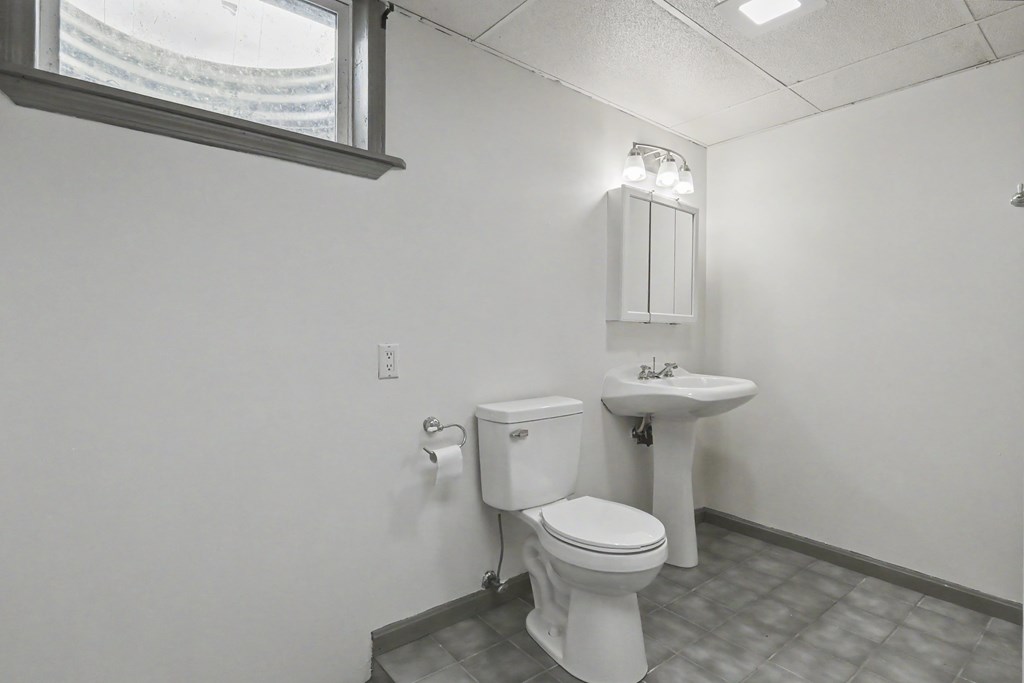 725 Hoover Road, Mansfield, Ohio 44905, 3 Bedrooms Bedrooms, ,3 BathroomsBathrooms,Residential,For Sale,Hoover Road,9073277