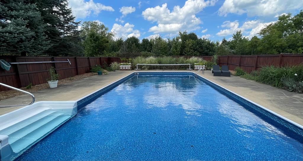 725 Hoover Road, Mansfield, Ohio 44905, 3 Bedrooms Bedrooms, ,3 BathroomsBathrooms,Residential,For Sale,Hoover Road,9073277