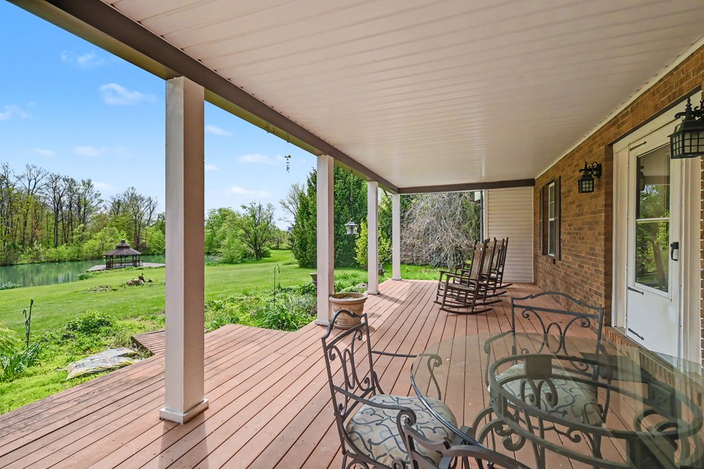 725 Hoover Road, Mansfield, Ohio 44905, 3 Bedrooms Bedrooms, ,3 BathroomsBathrooms,Residential,For Sale,Hoover Road,9073277
