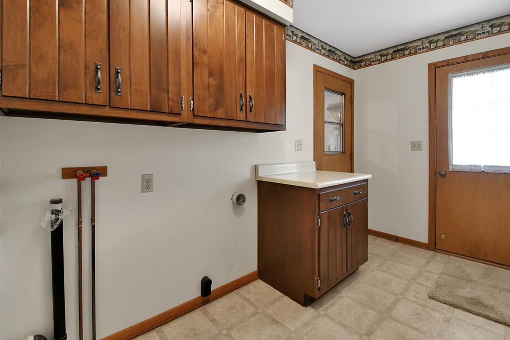 1145 Lynne Avenue, Bucyrus, Ohio 44820, 4 Bedrooms Bedrooms, ,2 BathroomsBathrooms,Residential,For Sale,Lynne Avenue,9073285