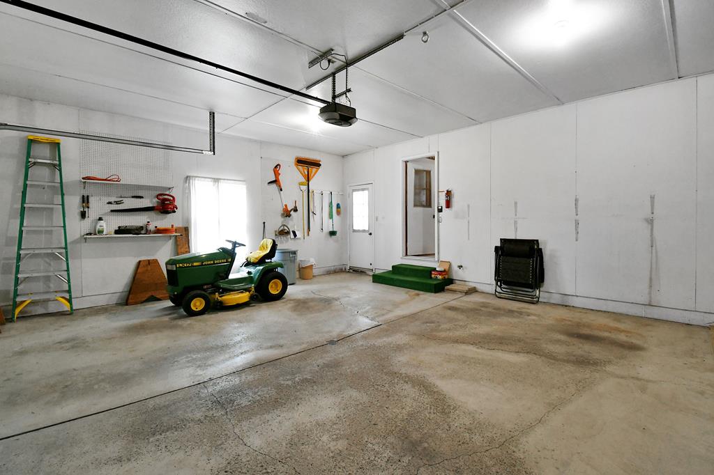 1145 Lynne Avenue, Bucyrus, Ohio 44820, 4 Bedrooms Bedrooms, ,2 BathroomsBathrooms,Residential,For Sale,Lynne Avenue,9073285