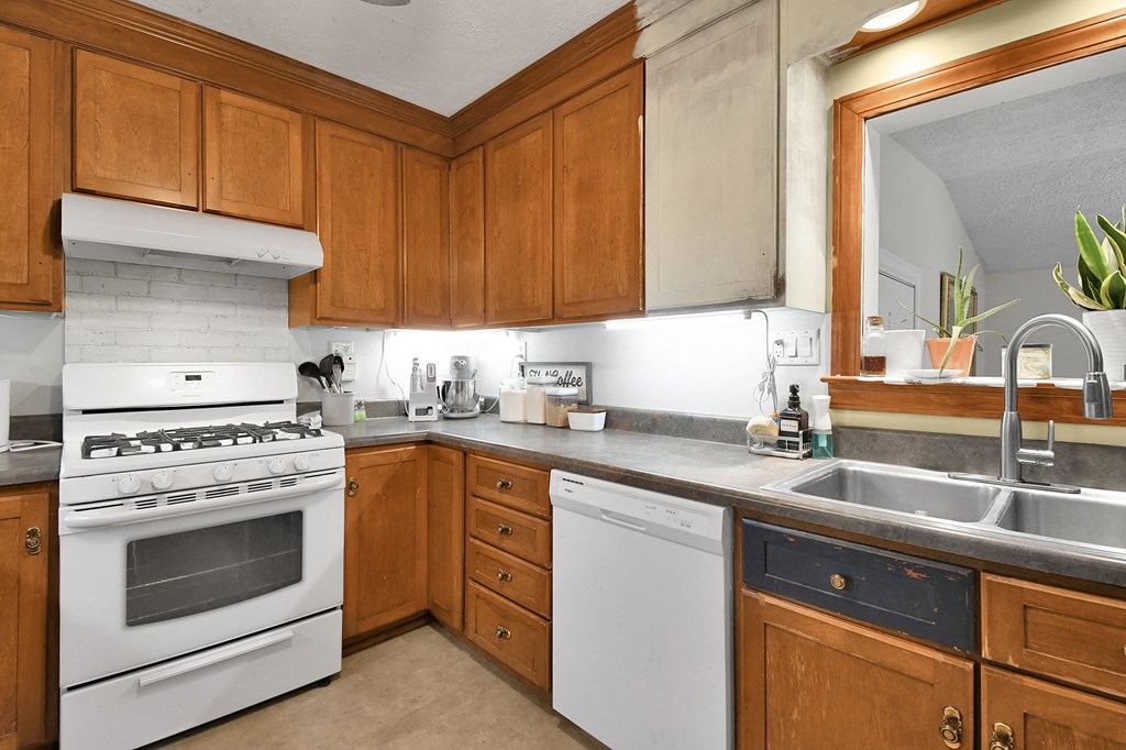 968 Highland Avenue, Galion, Ohio 44833, 4 Bedrooms Bedrooms, ,2 BathroomsBathrooms,Residential,For Sale,Highland Avenue,9073307 968 Highland Avenue, Galion, Ohio 44833, 4 Bedrooms Bedrooms, ,2 BathroomsBathrooms,Residential,For Sale,Highland Avenue,9073307