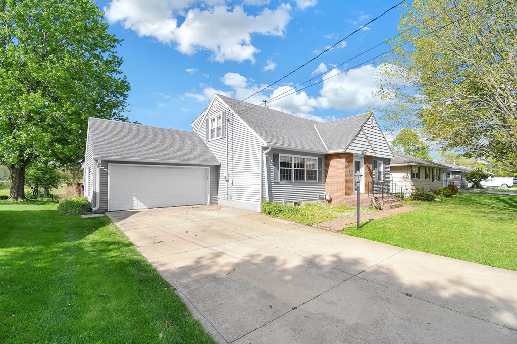 968 Highland Avenue, Galion, Ohio 44833, 4 Bedrooms Bedrooms, ,2 BathroomsBathrooms,Residential,For Sale,Highland Avenue,9073307 968 Highland Avenue, Galion, Ohio 44833, 4 Bedrooms Bedrooms, ,2 BathroomsBathrooms,Residential,For Sale,Highland Avenue,9073307