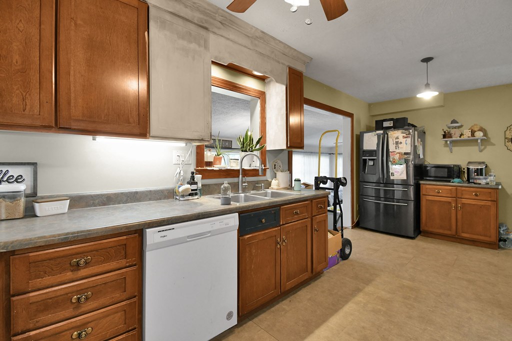 968 Highland Avenue, Galion, Ohio 44833, 4 Bedrooms Bedrooms, ,2 BathroomsBathrooms,Residential,For Sale,Highland Avenue,9073307 968 Highland Avenue, Galion, Ohio 44833, 4 Bedrooms Bedrooms, ,2 BathroomsBathrooms,Residential,For Sale,Highland Avenue,9073307