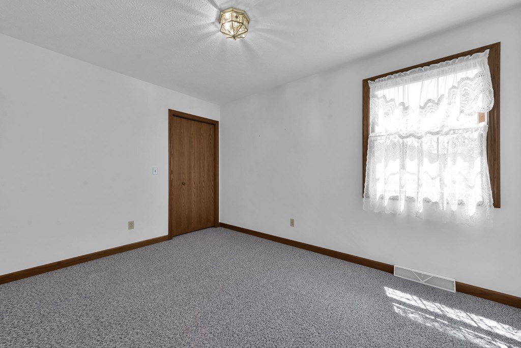 29 Longitude Drive, Mount Vernon, Ohio 43050, 3 Bedrooms Bedrooms, ,2 BathroomsBathrooms,Residential,For Sale,Longitude Drive,9073313 29 Longitude Drive, Mount Vernon, Ohio 43050, 3 Bedrooms Bedrooms, ,2 BathroomsBathrooms,Residential,For Sale,Longitude Drive,9073313