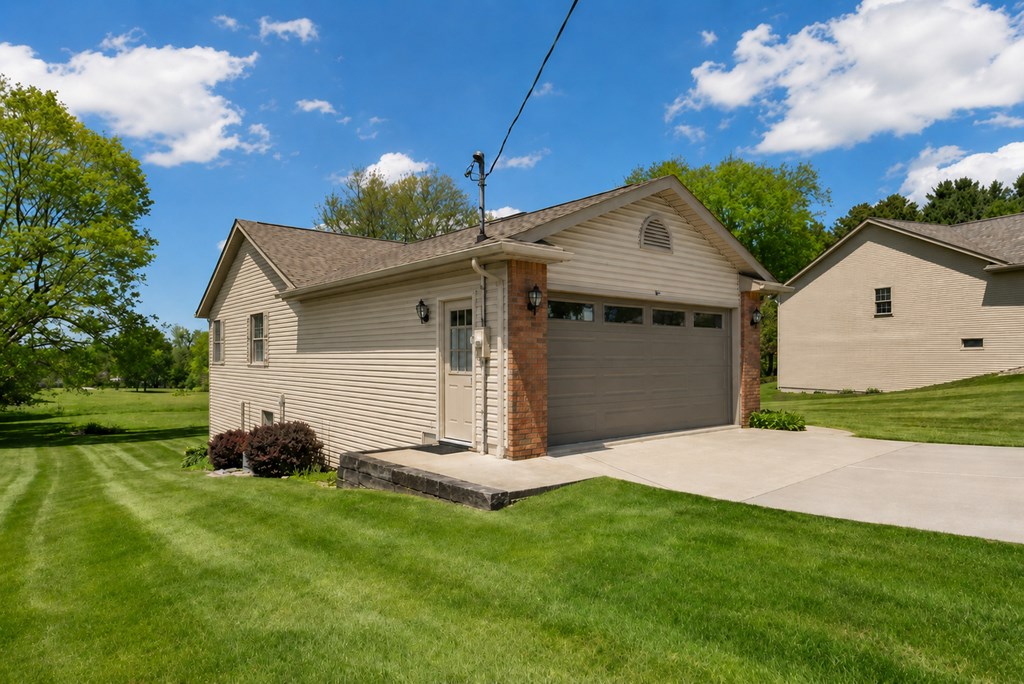 29 Longitude Drive, Mount Vernon, Ohio 43050, 3 Bedrooms Bedrooms, ,2 BathroomsBathrooms,Residential,For Sale,Longitude Drive,9073313 29 Longitude Drive, Mount Vernon, Ohio 43050, 3 Bedrooms Bedrooms, ,2 BathroomsBathrooms,Residential,For Sale,Longitude Drive,9073313