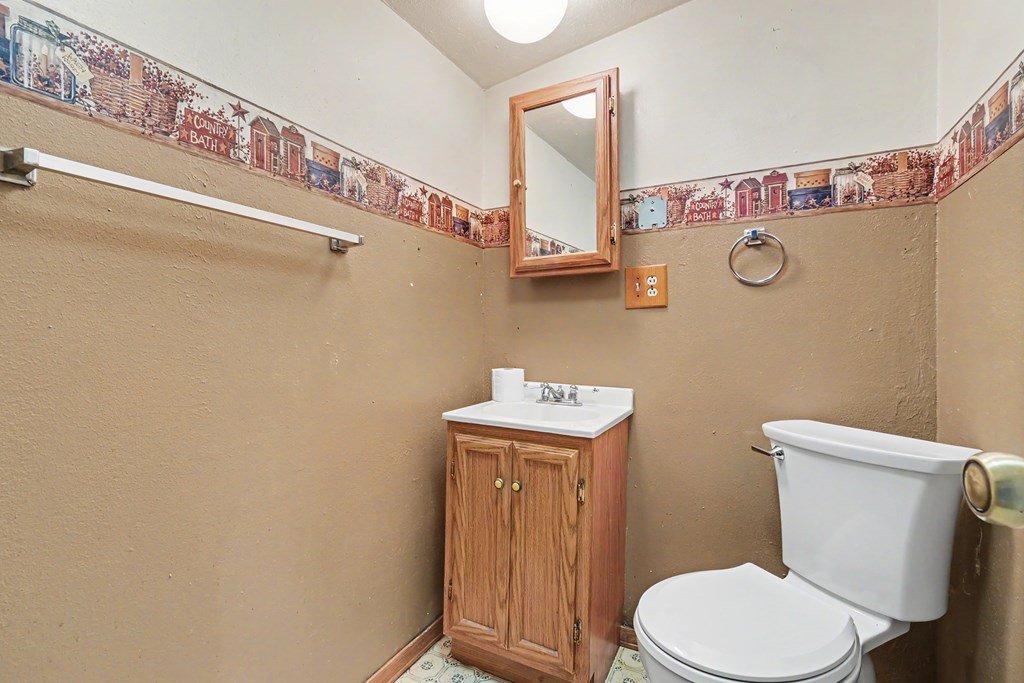 78 S Gamble Street, Shelby, Ohio 44875, 3 Bedrooms Bedrooms, ,1 BathroomBathrooms,Residential,For Sale,Gamble Street,9073366