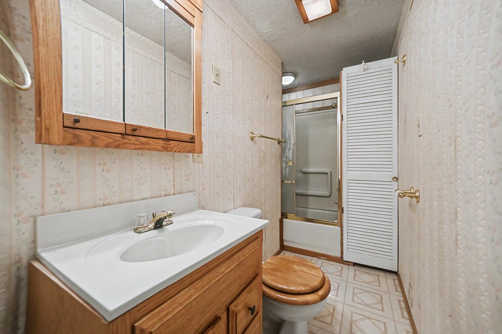 78 S Gamble Street, Shelby, Ohio 44875, 3 Bedrooms Bedrooms, ,1 BathroomBathrooms,Residential,For Sale,Gamble Street,9073366