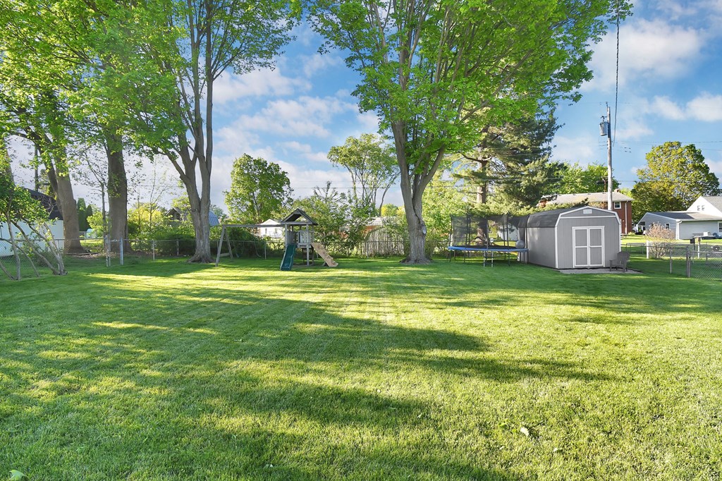 23 Pembroke Boulevard, Lexington, Ohio 44904, 3 Bedrooms Bedrooms, ,2 BathroomsBathrooms,Residential,For Sale,Pembroke Boulevard,9073387 23 Pembroke Boulevard, Lexington, Ohio 44904, 3 Bedrooms Bedrooms, ,2 BathroomsBathrooms,Residential,For Sale,Pembroke Boulevard,9073387