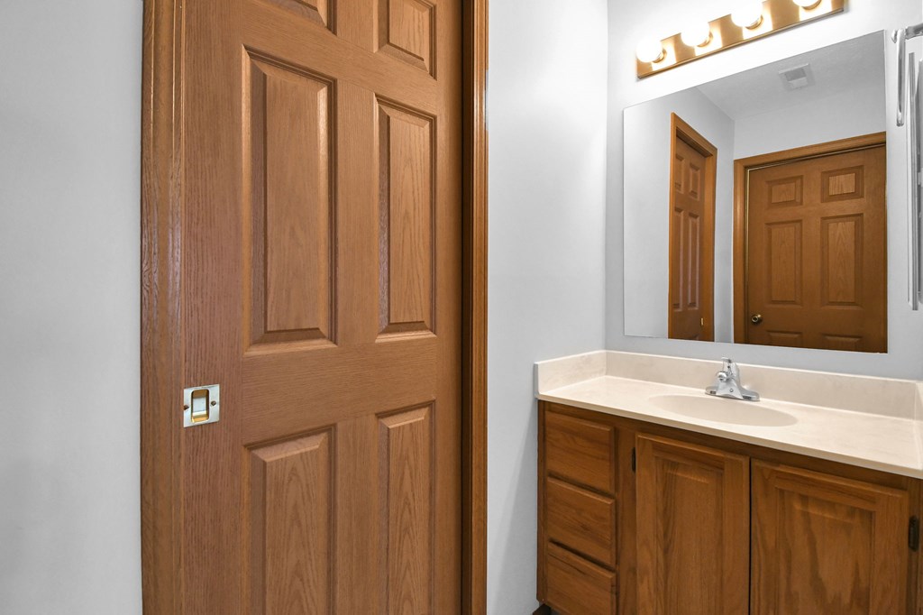 653 Villa Drive, Ontario, Ohio 44906, 2 Bedrooms Bedrooms, ,2 BathroomsBathrooms,Residential,For Sale,Villa Drive,9073390 653 Villa Drive, Ontario, Ohio 44906, 2 Bedrooms Bedrooms, ,2 BathroomsBathrooms,Residential,For Sale,Villa Drive,9073390