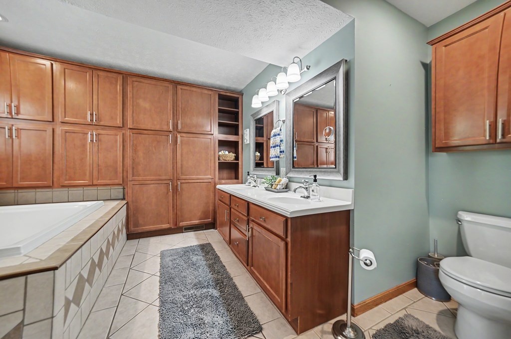 1684 Rock Road, Mansfield, Ohio 44903, 4 Bedrooms Bedrooms, ,3 BathroomsBathrooms,Residential,For Sale,Rock Road,9073403 1684 Rock Road, Mansfield, Ohio 44903, 4 Bedrooms Bedrooms, ,3 BathroomsBathrooms,Residential,For Sale,Rock Road,9073403