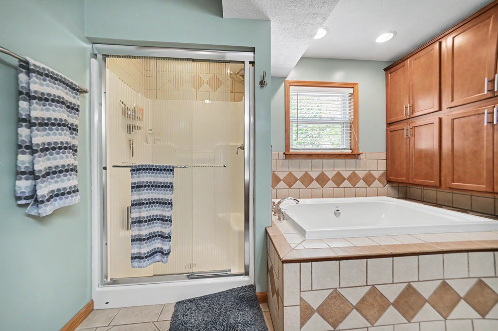 1684 Rock Road, Mansfield, Ohio 44903, 4 Bedrooms Bedrooms, ,3 BathroomsBathrooms,Residential,For Sale,Rock Road,9073403 1684 Rock Road, Mansfield, Ohio 44903, 4 Bedrooms Bedrooms, ,3 BathroomsBathrooms,Residential,For Sale,Rock Road,9073403