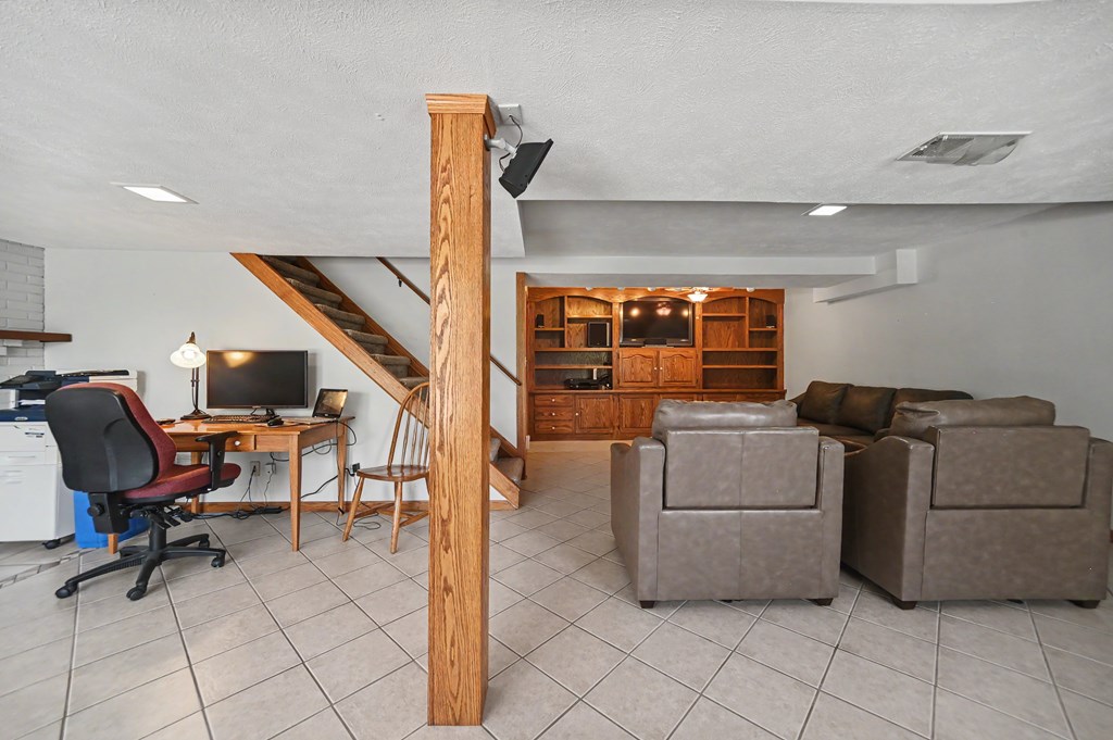 1684 Rock Road, Mansfield, Ohio 44903, 4 Bedrooms Bedrooms, ,3 BathroomsBathrooms,Residential,For Sale,Rock Road,9073403 1684 Rock Road, Mansfield, Ohio 44903, 4 Bedrooms Bedrooms, ,3 BathroomsBathrooms,Residential,For Sale,Rock Road,9073403