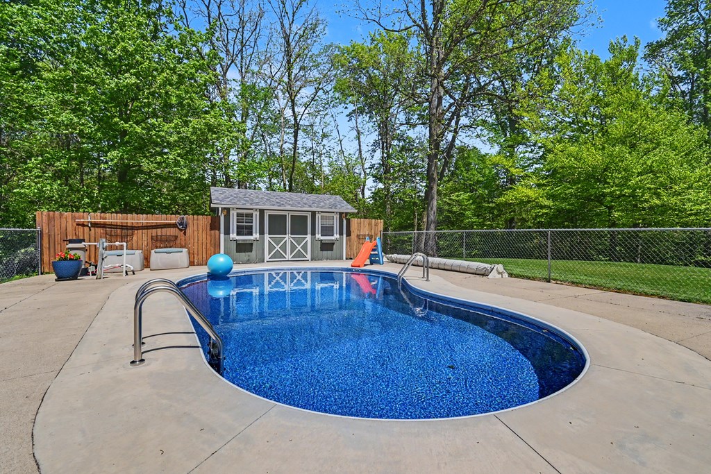 1684 Rock Road, Mansfield, Ohio 44903, 4 Bedrooms Bedrooms, ,3 BathroomsBathrooms,Residential,For Sale,Rock Road,9073403 1684 Rock Road, Mansfield, Ohio 44903, 4 Bedrooms Bedrooms, ,3 BathroomsBathrooms,Residential,For Sale,Rock Road,9073403