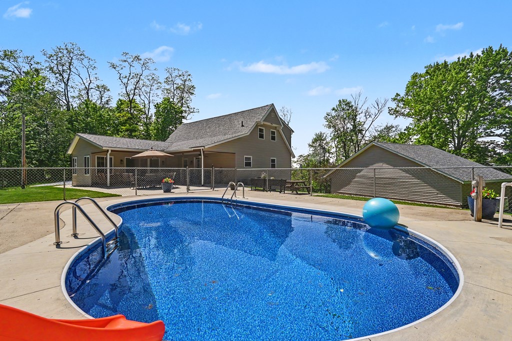 1684 Rock Road, Mansfield, Ohio 44903, 4 Bedrooms Bedrooms, ,3 BathroomsBathrooms,Residential,For Sale,Rock Road,9073403 1684 Rock Road, Mansfield, Ohio 44903, 4 Bedrooms Bedrooms, ,3 BathroomsBathrooms,Residential,For Sale,Rock Road,9073403
