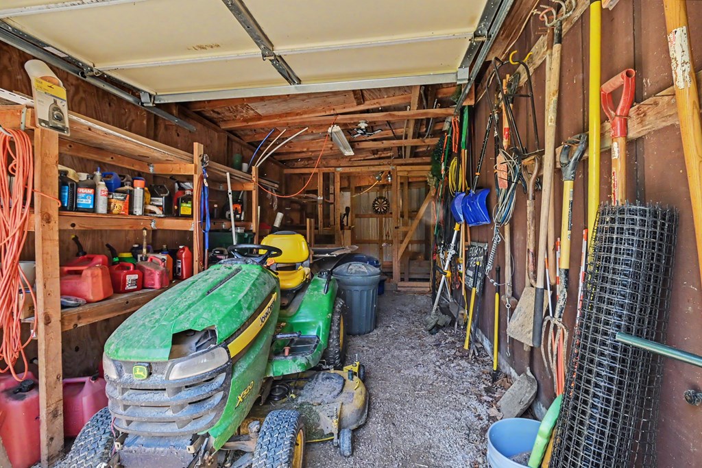 1684 Rock Road, Mansfield, Ohio 44903, 4 Bedrooms Bedrooms, ,3 BathroomsBathrooms,Residential,For Sale,Rock Road,9073403 1684 Rock Road, Mansfield, Ohio 44903, 4 Bedrooms Bedrooms, ,3 BathroomsBathrooms,Residential,For Sale,Rock Road,9073403