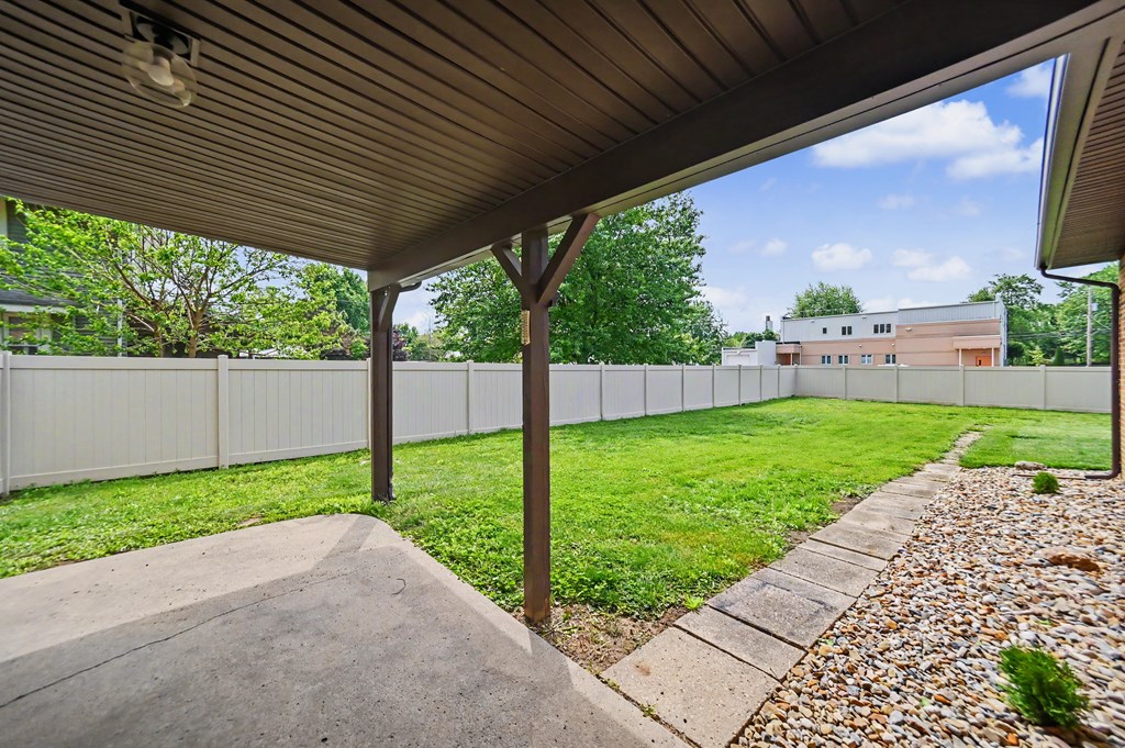 885 W Perry Street, Bucyrus, Ohio 44820, 3 Bedrooms Bedrooms, ,2 BathroomsBathrooms,Residential,For Sale,Perry Street,9073414 885 W Perry Street, Bucyrus, Ohio 44820, 3 Bedrooms Bedrooms, ,2 BathroomsBathrooms,Residential,For Sale,Perry Street,9073414