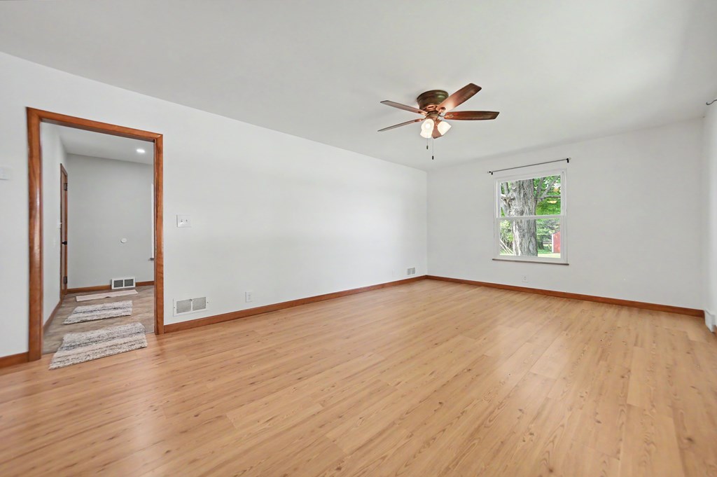 885 W Perry Street, Bucyrus, Ohio 44820, 3 Bedrooms Bedrooms, ,2 BathroomsBathrooms,Residential,For Sale,Perry Street,9073414 885 W Perry Street, Bucyrus, Ohio 44820, 3 Bedrooms Bedrooms, ,2 BathroomsBathrooms,Residential,For Sale,Perry Street,9073414