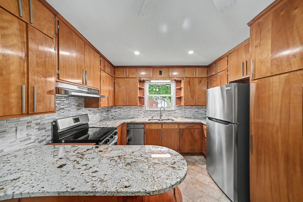 885 W Perry Street, Bucyrus, Ohio 44820, 3 Bedrooms Bedrooms, ,2 BathroomsBathrooms,Residential,For Sale,Perry Street,9073414 885 W Perry Street, Bucyrus, Ohio 44820, 3 Bedrooms Bedrooms, ,2 BathroomsBathrooms,Residential,For Sale,Perry Street,9073414