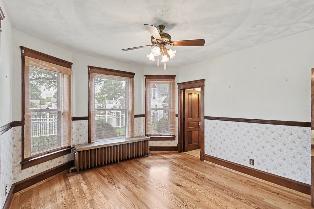 524 E Oakwood Ave, Bucyrus, Ohio 44820, 4 Bedrooms Bedrooms, ,2 BathroomsBathrooms,Residential,For Sale,Oakwood Ave,9073415 524 E Oakwood Ave, Bucyrus, Ohio 44820, 4 Bedrooms Bedrooms, ,2 BathroomsBathrooms,Residential,For Sale,Oakwood Ave,9073415