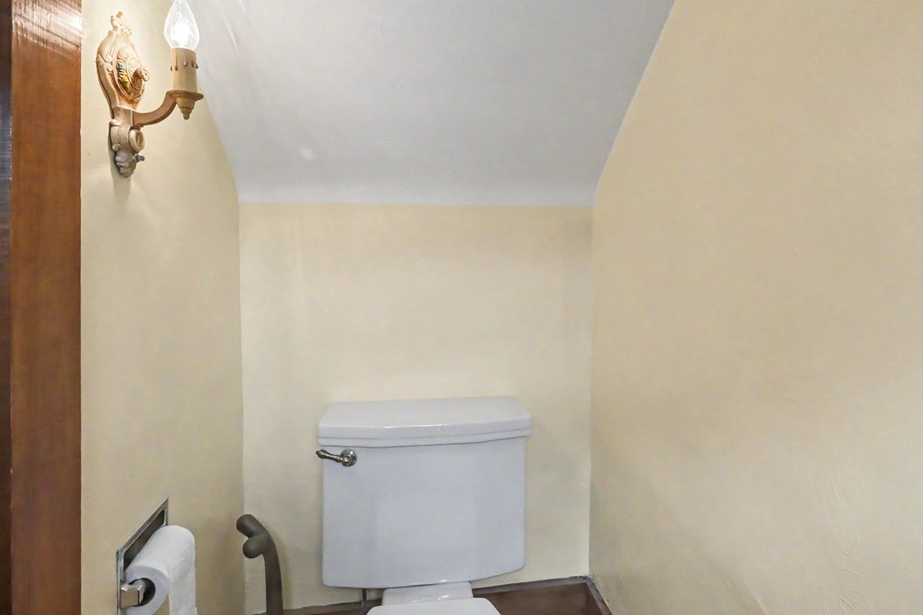 524 E Oakwood Ave, Bucyrus, Ohio 44820, 4 Bedrooms Bedrooms, ,2 BathroomsBathrooms,Residential,For Sale,Oakwood Ave,9073415 524 E Oakwood Ave, Bucyrus, Ohio 44820, 4 Bedrooms Bedrooms, ,2 BathroomsBathrooms,Residential,For Sale,Oakwood Ave,9073415