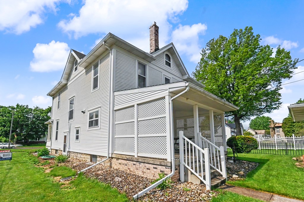 524 E Oakwood Ave, Bucyrus, Ohio 44820, 4 Bedrooms Bedrooms, ,2 BathroomsBathrooms,Residential,For Sale,Oakwood Ave,9073415 524 E Oakwood Ave, Bucyrus, Ohio 44820, 4 Bedrooms Bedrooms, ,2 BathroomsBathrooms,Residential,For Sale,Oakwood Ave,9073415