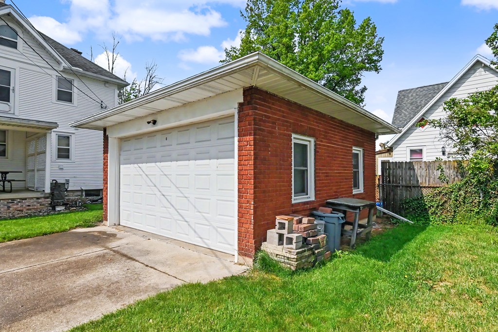 524 E Oakwood Ave, Bucyrus, Ohio 44820, 4 Bedrooms Bedrooms, ,2 BathroomsBathrooms,Residential,For Sale,Oakwood Ave,9073415 524 E Oakwood Ave, Bucyrus, Ohio 44820, 4 Bedrooms Bedrooms, ,2 BathroomsBathrooms,Residential,For Sale,Oakwood Ave,9073415