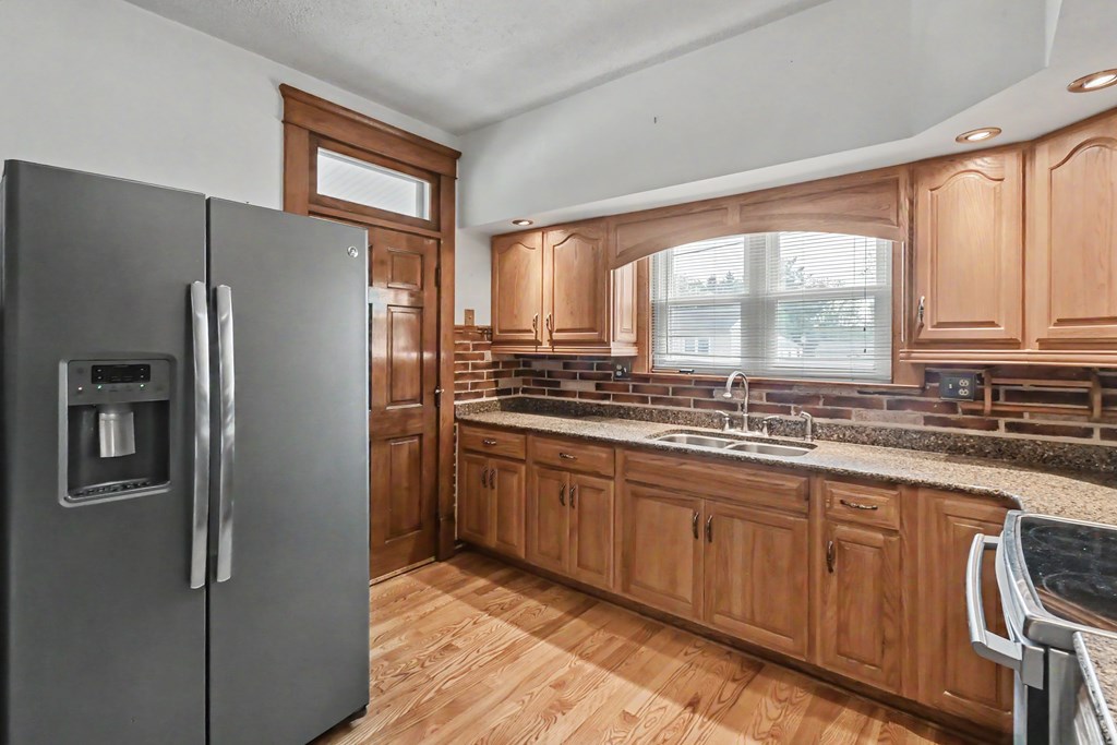 524 E Oakwood Ave, Bucyrus, Ohio 44820, 4 Bedrooms Bedrooms, ,2 BathroomsBathrooms,Residential,For Sale,Oakwood Ave,9073415 524 E Oakwood Ave, Bucyrus, Ohio 44820, 4 Bedrooms Bedrooms, ,2 BathroomsBathrooms,Residential,For Sale,Oakwood Ave,9073415