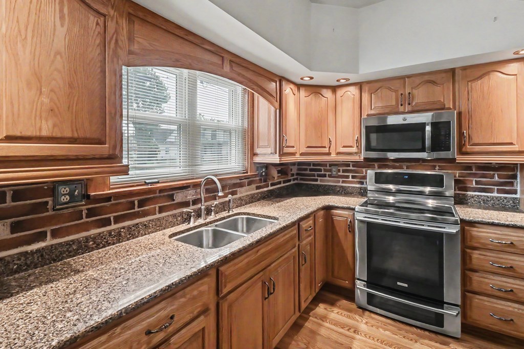 524 E Oakwood Ave, Bucyrus, Ohio 44820, 4 Bedrooms Bedrooms, ,2 BathroomsBathrooms,Residential,For Sale,Oakwood Ave,9073415 524 E Oakwood Ave, Bucyrus, Ohio 44820, 4 Bedrooms Bedrooms, ,2 BathroomsBathrooms,Residential,For Sale,Oakwood Ave,9073415