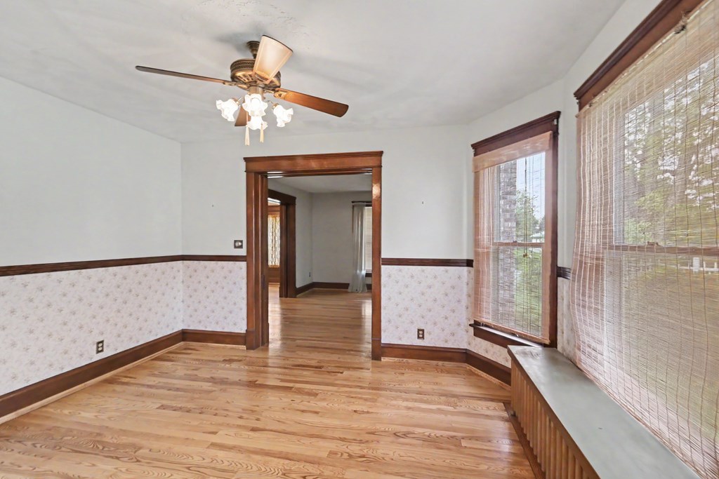 524 E Oakwood Ave, Bucyrus, Ohio 44820, 4 Bedrooms Bedrooms, ,2 BathroomsBathrooms,Residential,For Sale,Oakwood Ave,9073415 524 E Oakwood Ave, Bucyrus, Ohio 44820, 4 Bedrooms Bedrooms, ,2 BathroomsBathrooms,Residential,For Sale,Oakwood Ave,9073415