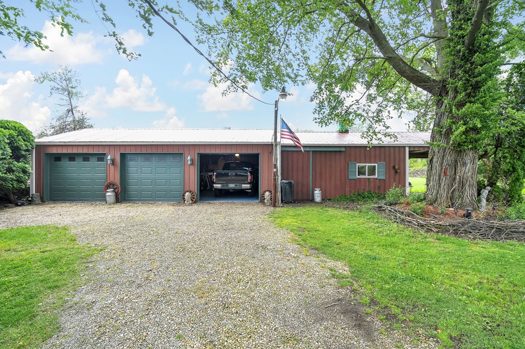 1888 S Wiley St, Crestline, Ohio 44827, 2 Bedrooms Bedrooms, ,1 BathroomBathrooms,Residential,For Sale,Wiley St,9073430