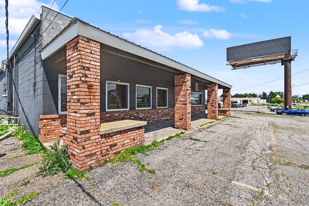 1400 W 4th Street, Mansfield, Ohio 44906, ,Commercial Sale,For Sale,4th Street,9073431
