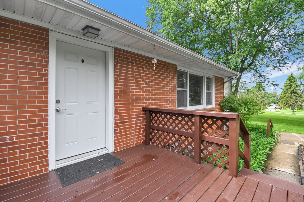 1323 Eisenhower Avenue, Lexington, Ohio 44904, 3 Bedrooms Bedrooms, ,1 BathroomBathrooms,Residential,For Sale,Eisenhower Avenue,9073433