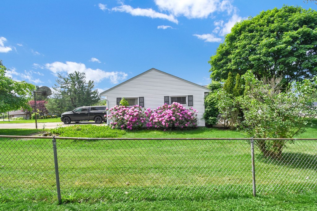 1323 Eisenhower Avenue, Lexington, Ohio 44904, 3 Bedrooms Bedrooms, ,1 BathroomBathrooms,Residential,For Sale,Eisenhower Avenue,9073433