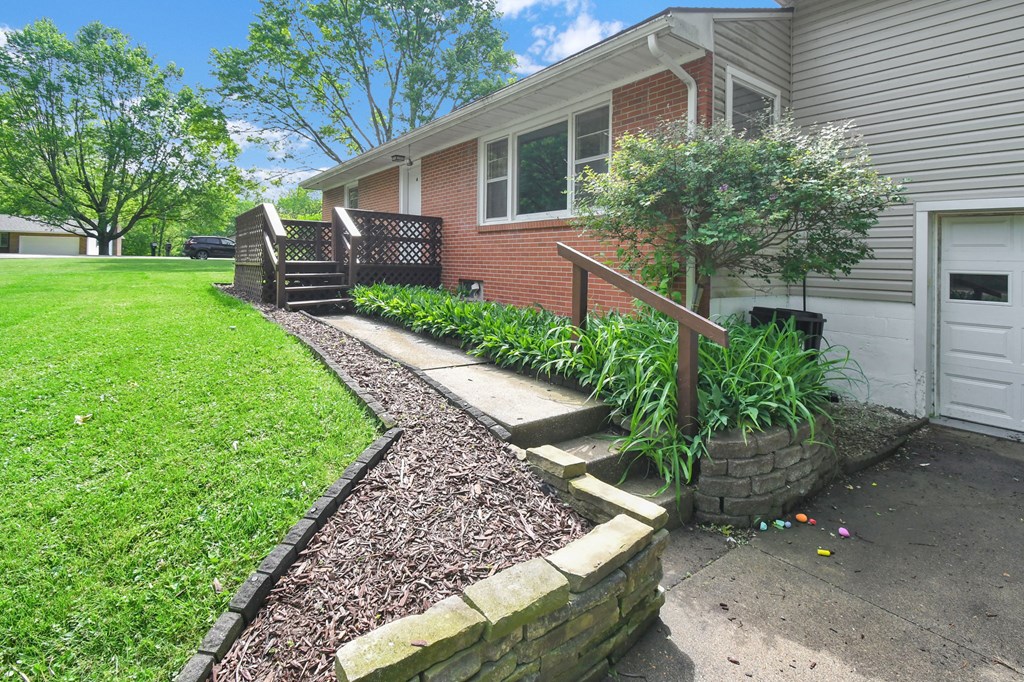 1323 Eisenhower Avenue, Lexington, Ohio 44904, 3 Bedrooms Bedrooms, ,1 BathroomBathrooms,Residential,For Sale,Eisenhower Avenue,9073433