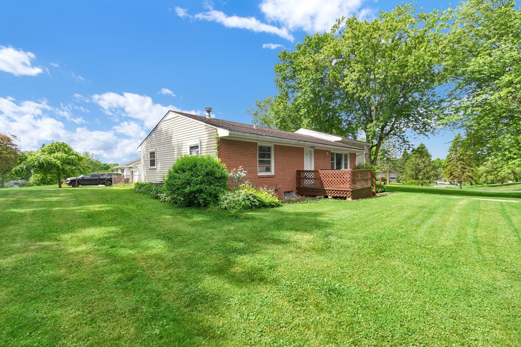 1323 Eisenhower Avenue, Lexington, Ohio 44904, 3 Bedrooms Bedrooms, ,1 BathroomBathrooms,Residential,For Sale,Eisenhower Avenue,9073433
