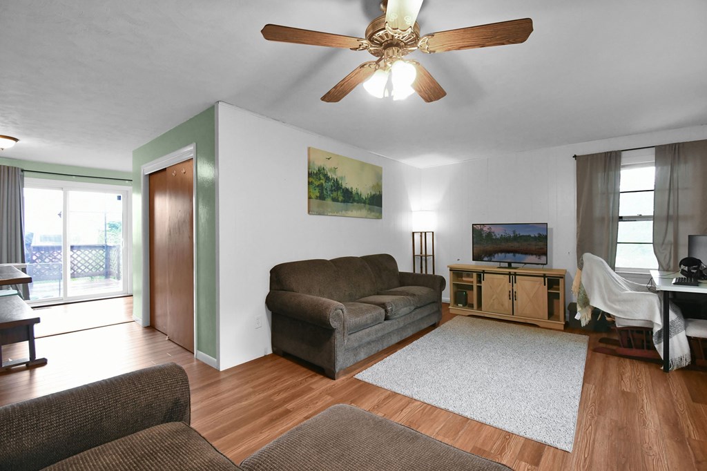 1323 Eisenhower Avenue, Lexington, Ohio 44904, 3 Bedrooms Bedrooms, ,1 BathroomBathrooms,Residential,For Sale,Eisenhower Avenue,9073433