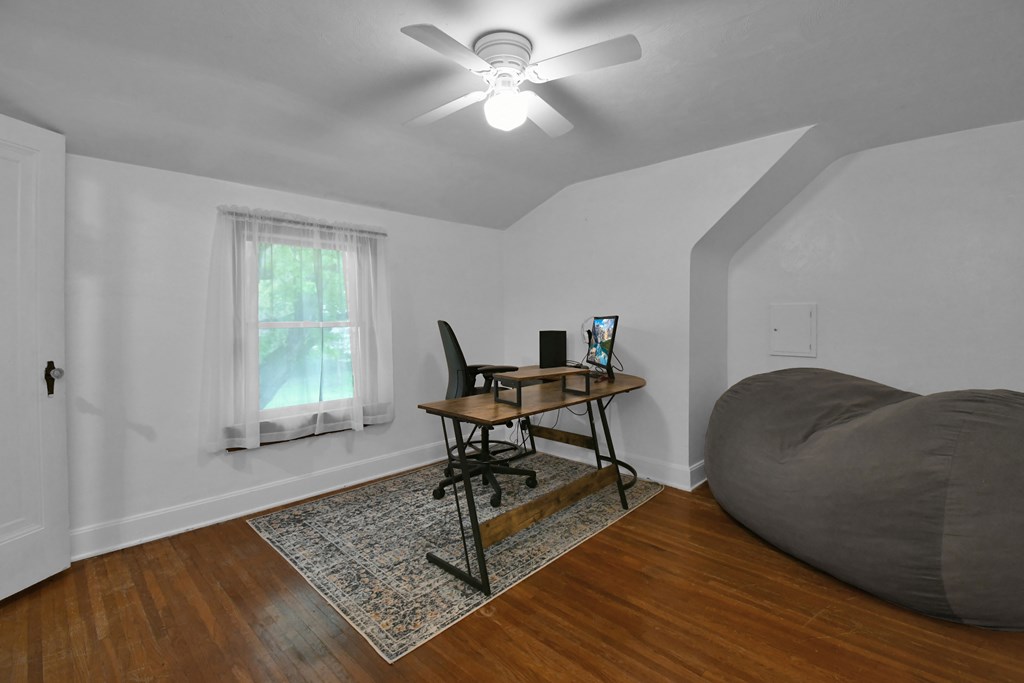 955 Maumee Avenue, Mansfield, Ohio 44906, 3 Bedrooms Bedrooms, ,1 BathroomBathrooms,Residential,For Sale,Maumee Avenue,9073453