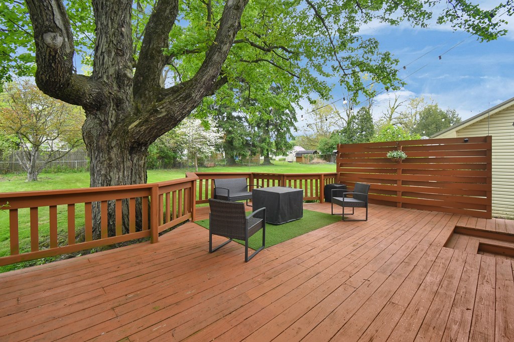 955 Maumee Avenue, Mansfield, Ohio 44906, 3 Bedrooms Bedrooms, ,1 BathroomBathrooms,Residential,For Sale,Maumee Avenue,9073453