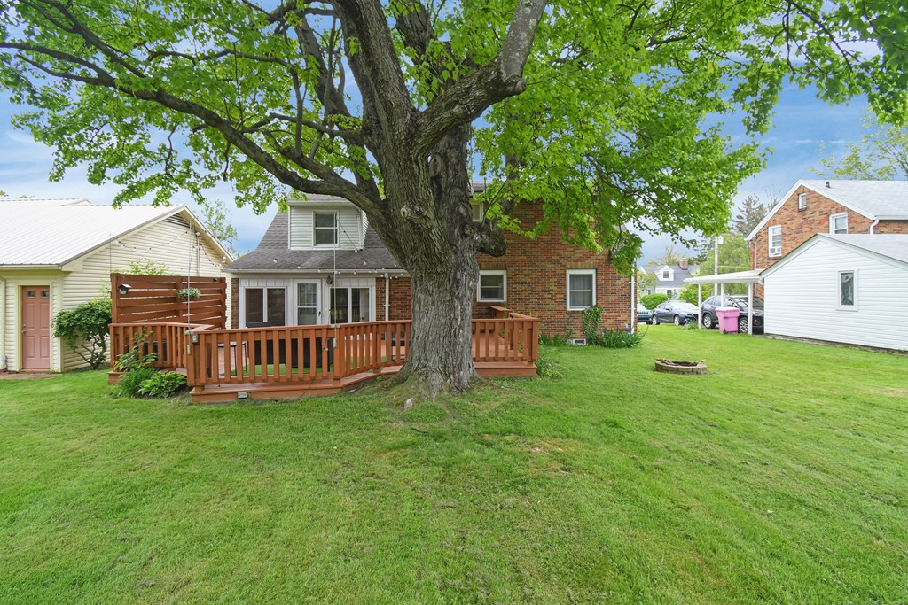955 Maumee Avenue, Mansfield, Ohio 44906, 3 Bedrooms Bedrooms, ,1 BathroomBathrooms,Residential,For Sale,Maumee Avenue,9073453