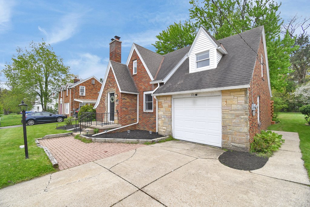 955 Maumee Avenue, Mansfield, Ohio 44906, 3 Bedrooms Bedrooms, ,1 BathroomBathrooms,Residential,For Sale,Maumee Avenue,9073453